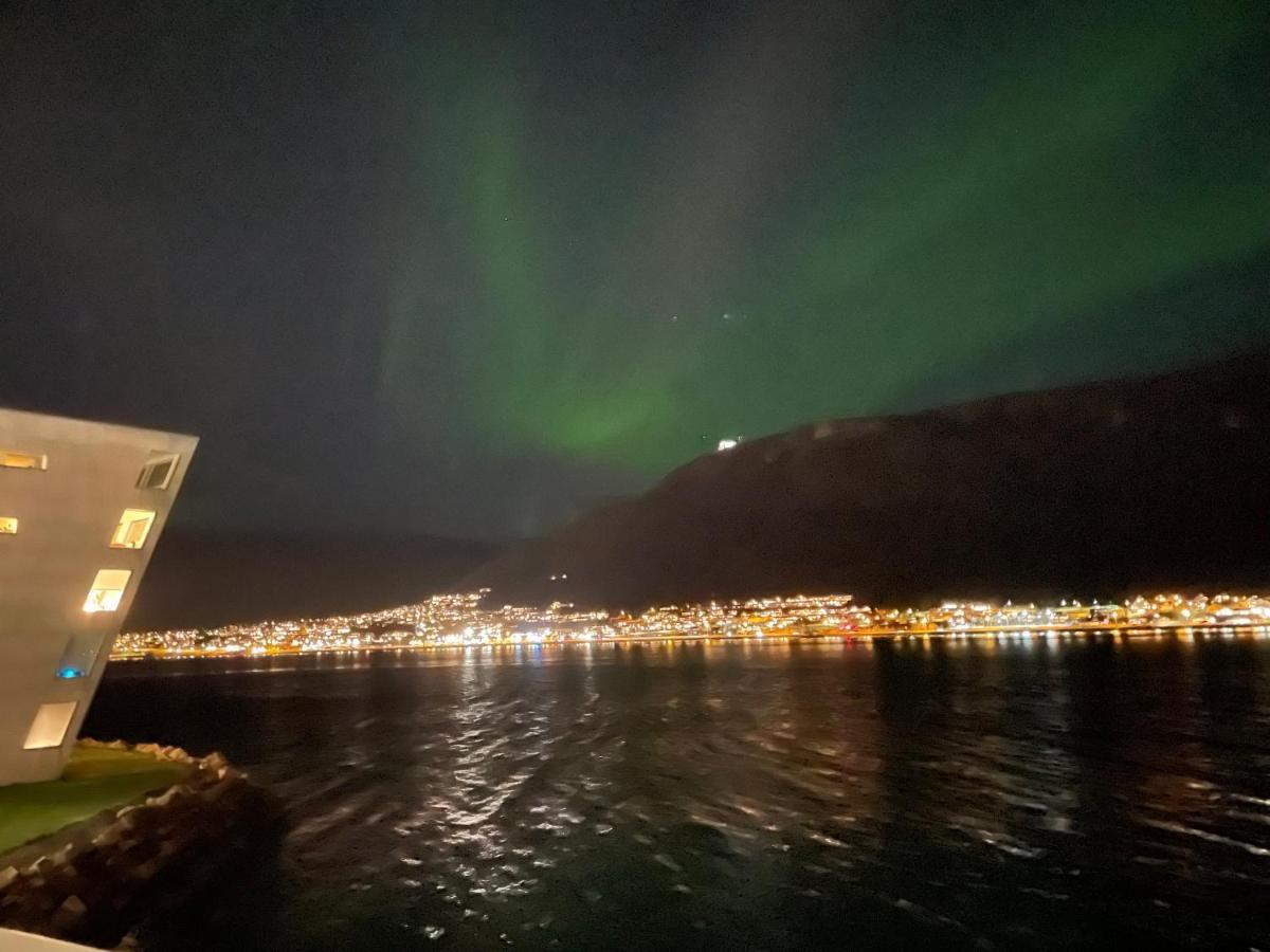 Sea View City Apartment Tromso Exterior photo