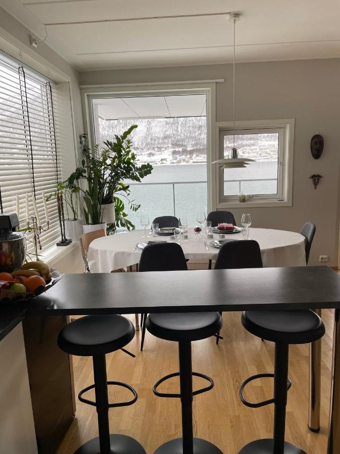 Sea View City Apartment Tromso Exterior photo