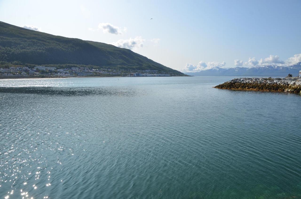 Sea View City Apartment Tromso Exterior photo